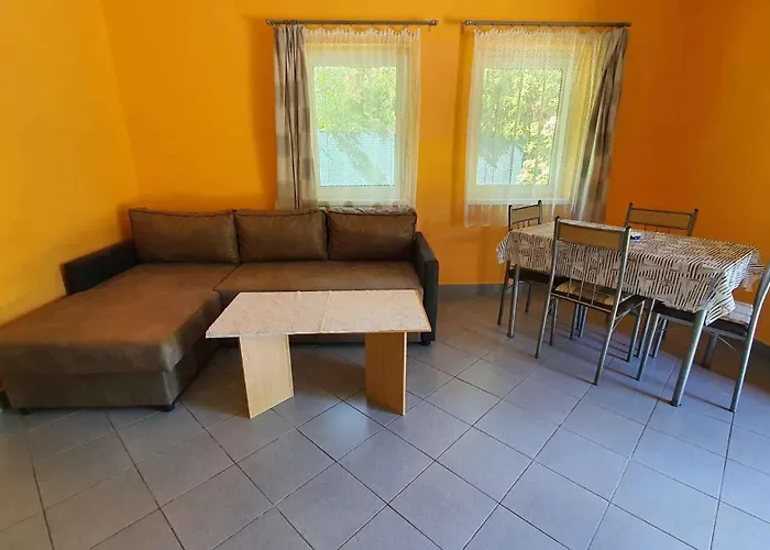 Near In Siofok-balaton 20002 Apartament