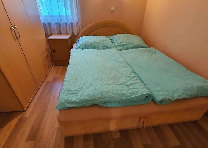 Near In Siofok-balaton 20002 アパート シオーフォク