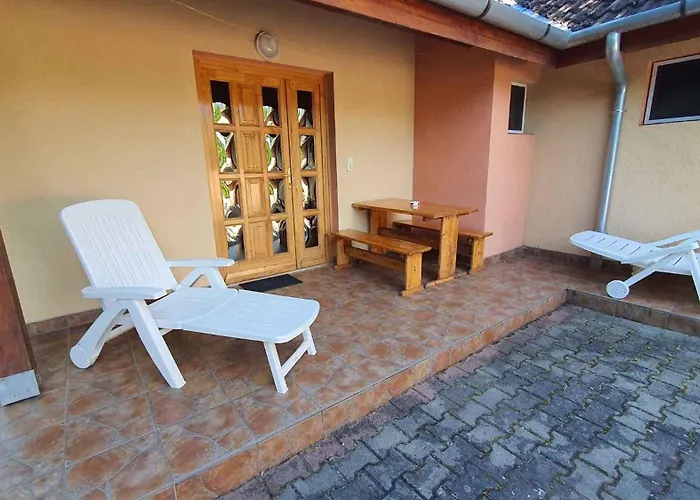 Near In Siofok-balaton 20002 シオーフォク